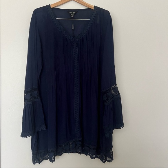 Charlie Paige navy lace sleeve shift dress NEW - Picture 1 of 9